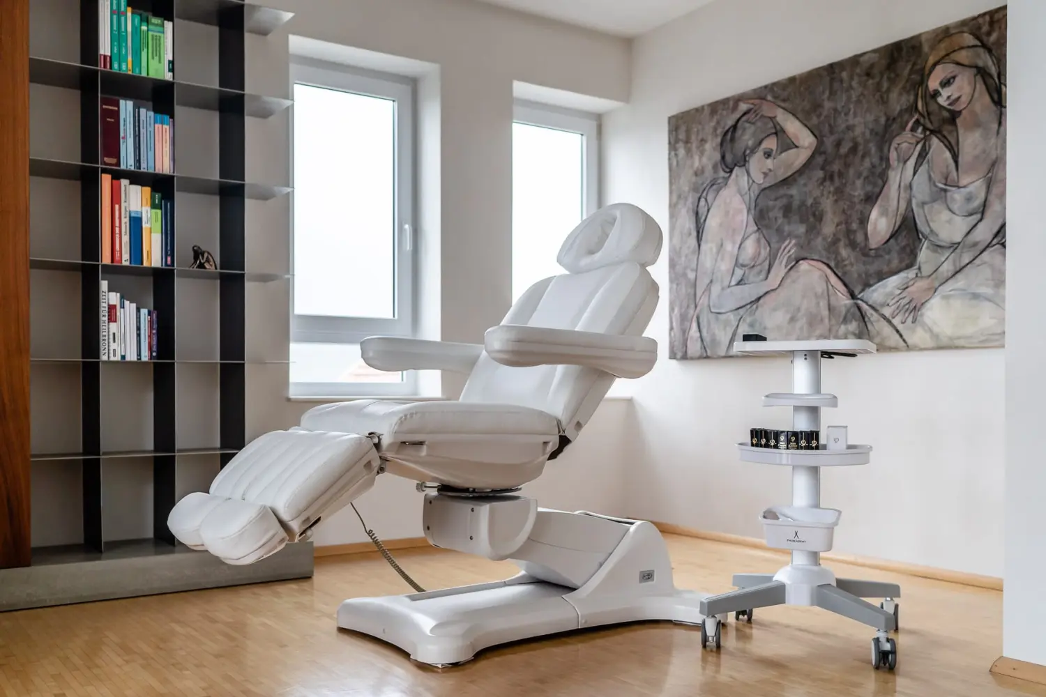 Unterspritzung mit Hyaluron, Ovchinnikova,  You are Beauty, Exzellenz, Anspruchshaut, Hautexperte, Wirkstoffkosmetik ,